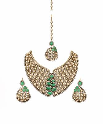 Gold plated sage green moissanite polki statement necklace set with maang tikka 2