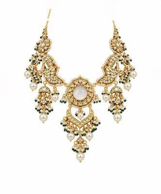 Gold plated kundan pearl statement necklace earring set 3
