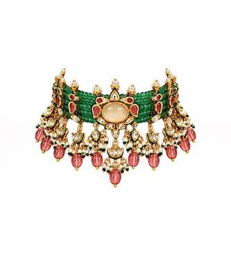 Gold plated kundan beaded choker with drop earrings 3