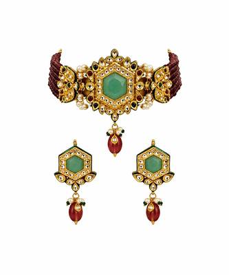 Gold plated kundan hexagon choker with drop earrings 2