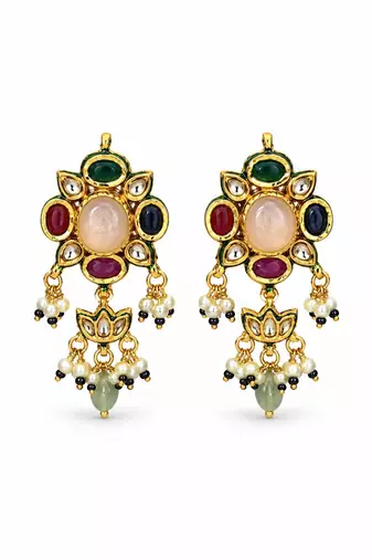 Gold plated kundan stone choker with drop earrings