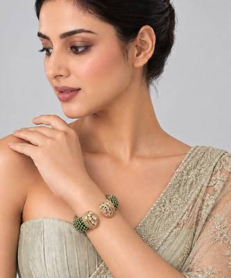 Gold plated emerald green moissanite polki statement bangle 1