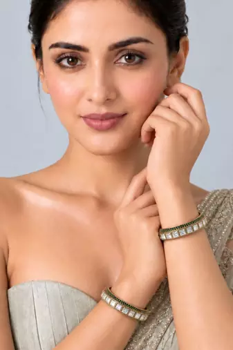 Gold plated emerald green edge moissanite polki bangles