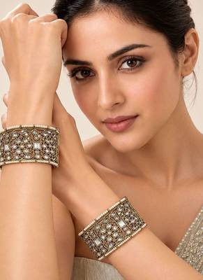 Gold plated heritage moissanite polki statement bangles 1