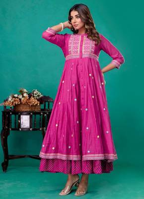 Fuschia embroidered mul chanderi dress set of 1 4