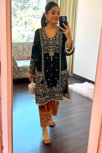 Green heavy velvet kurti palazzo set