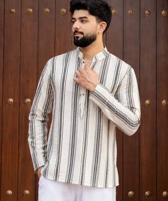 Ethnic off white color swiss linen fabric designer printed casual short kurta for men's 3