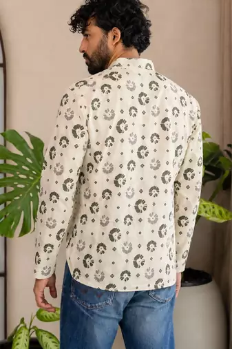 Off white color smart and ethnic swiss linen fabric fetive printed short kurta for men's trendy looks