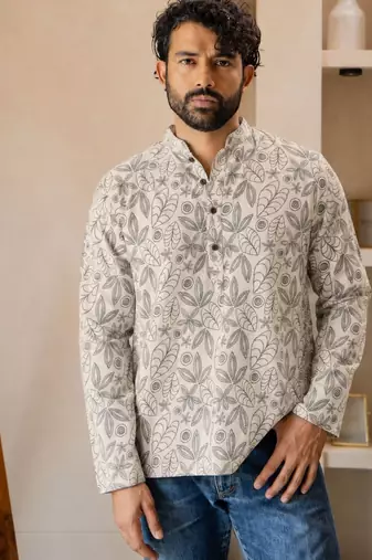 Off white color smart and ethnic swiss linen fabric fetive printed short kurta for men's trendy looks