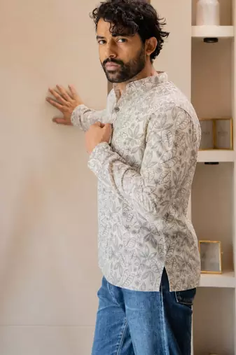 Off white color smart and ethnic swiss linen fabric fetive printed short kurta for men's trendy looks