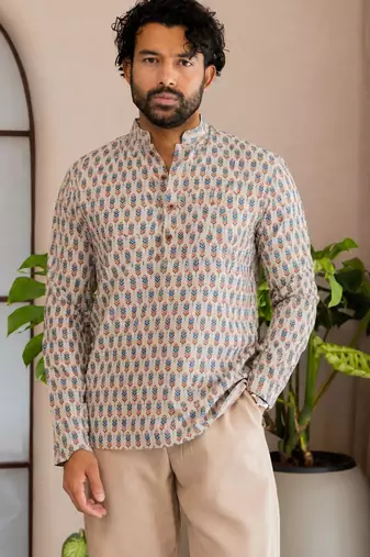 Off white color smart and ethnic swiss linen fabric fetive printed short kurta for men's trendy looks