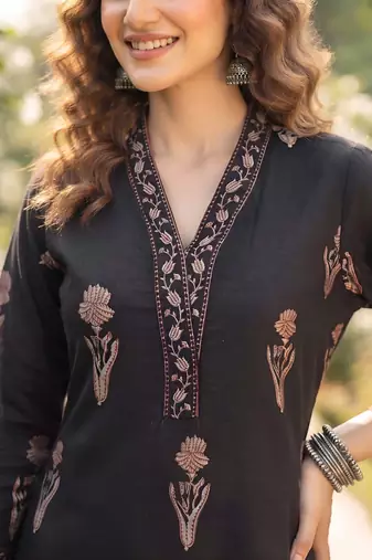 Black  pure cotton printed kurti for women