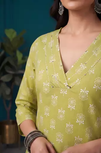 Yellow  pure cotton printed kurti for women