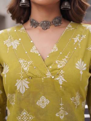Yellow  pure cotton printed kurti for women 2