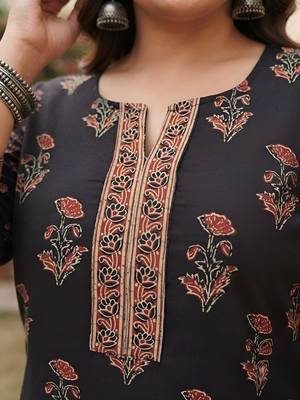 Black  pure cotton printed kurti for women 2