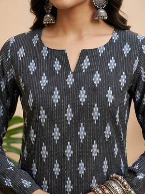 Black  pure cotton printed kurti for women 2
