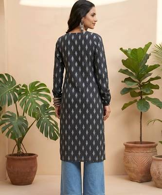 Black  pure cotton printed kurti for women 4