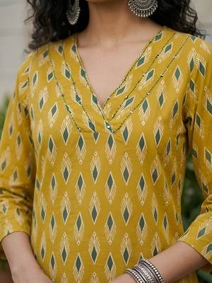 Yellow  pure cotton printed kurti for women 2