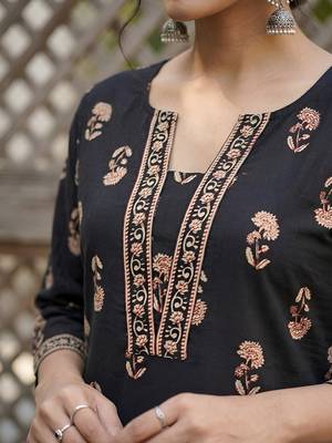 Black  pure cotton printed kurti for women 2