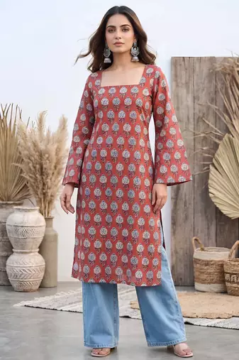 Maroon  pure cotton printed kurti for women