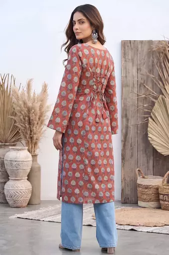 Maroon  pure cotton printed kurti for women