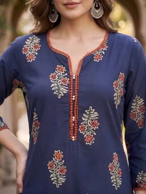 Blue  pure cotton printed kurti for women 2