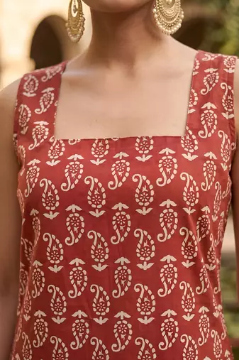 Maroon  pure cotton printed kurti for women