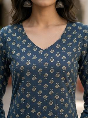Blue  pure cotton printed kurti for women 2