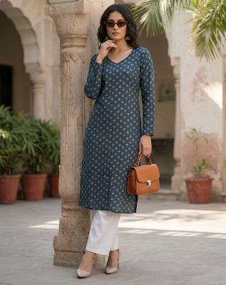 Blue  pure cotton printed kurti for women 3