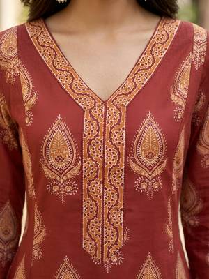 Maroon  pure cotton printed kurti for women 2