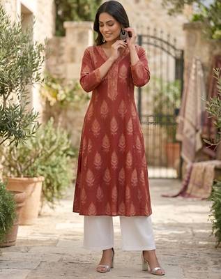 Maroon  pure cotton printed kurti for women 3