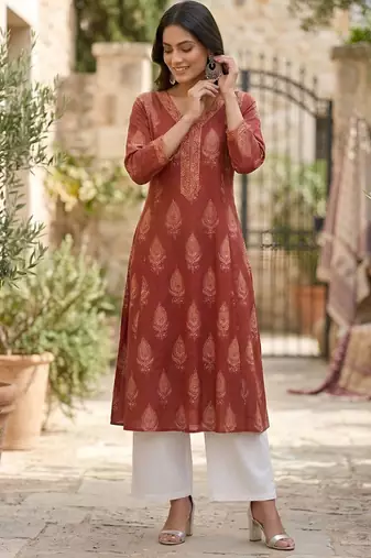 Maroon  pure cotton printed kurti for women