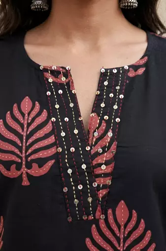 Black  pure cotton printed kurti for women
