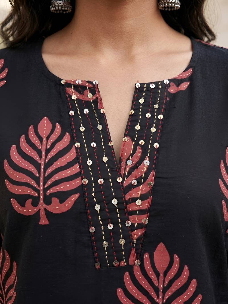 Black  pure cotton printed kurti for women