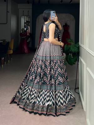 Women's Vaishali Silk Printed Lehenga Choli with Beadswork and Gotta Patti Lace 3