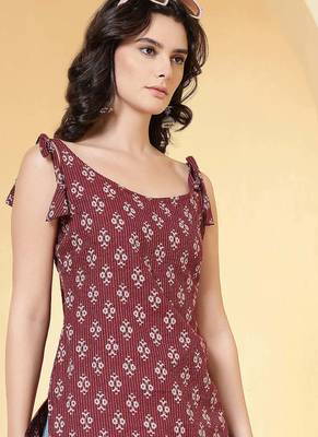Burgundy  pure cotton printed kurti for women 2