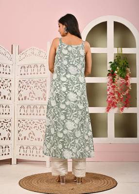 Green  pure cotton printed kurti for women 5