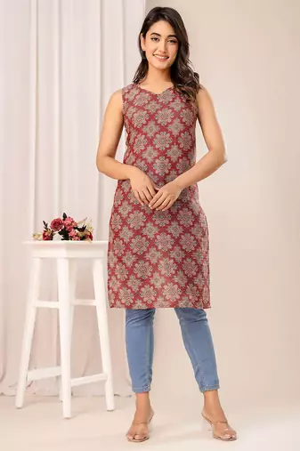 Maroon  pure cotton printed kurti for women