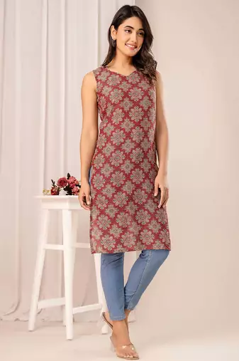 Maroon  pure cotton printed kurti for women