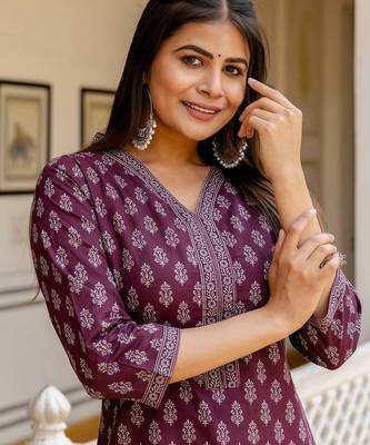 Burgundy  pure cotton printed kurti for women 4