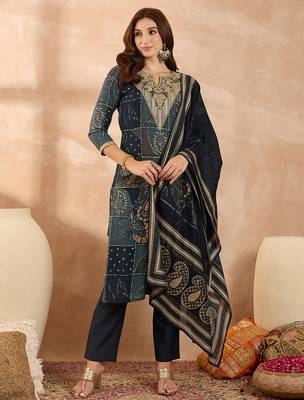 Women’s blue silk blend paisley embroidered kurta with trouser & dupatta  2