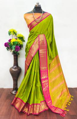 Mehendi green zari woven silk blend traditional saree with blouse 3
