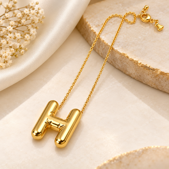 Anti-Tarnish Luxe Golden H Alphabet Pendant Necklace – Stylish Minimalist Statement Jewellery for Everyday Elegance 2