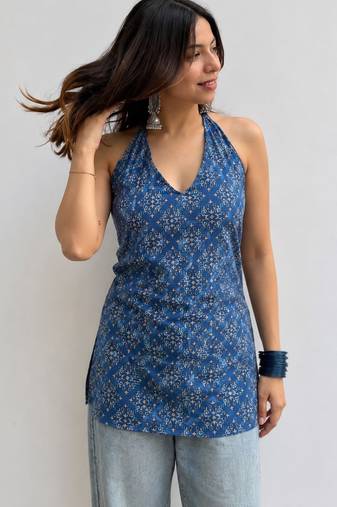Blue cotton blend printed short kurtis