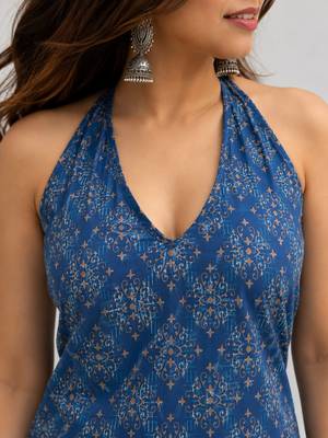 Blue cotton blend printed short kurtis 4