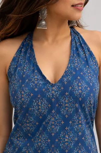 Blue cotton blend printed short kurtis
