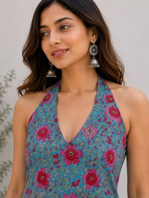 Blue cotton blend printed short kurtis 4