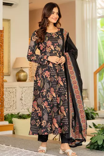 Black blended cotton printed kurta sets