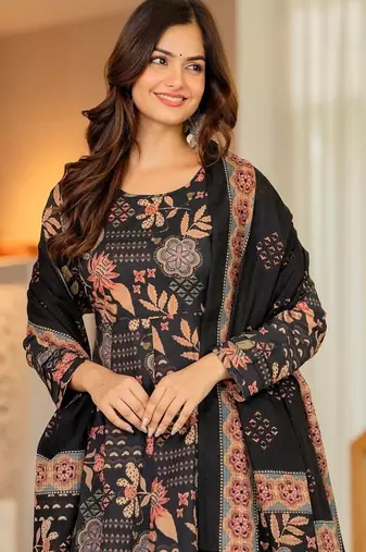Black blended cotton printed kurta sets