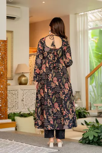 Black blended cotton printed kurta sets